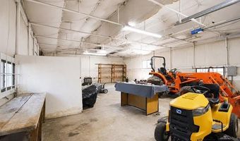 3260 Howard Rd, Beggs, OK 74421