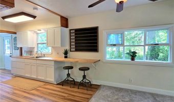 398 N Chillicothe Rd, Aurora, OH 44202