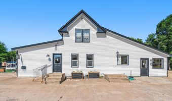 623 E Main St, Anoka, MN 55303