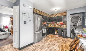 26 Karen Ct A, Bridgeport, CT 06606