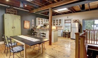 30 Bradford St, Bristol, RI 02809
