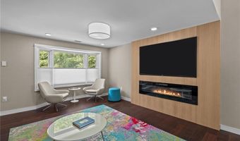 37 Dye Hill Rd, Hopkinton, RI 02832