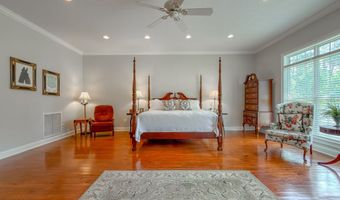501 River Oaks Dr, Bainbridge, GA 39817
