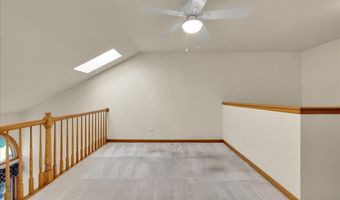 446 S Wenbriar Sq, Addison, IL 60101