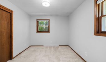 89 HILLOCK Ct, Appleton, WI 54914