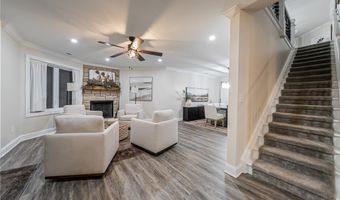 1203 Whispering Shrs, Vermilion, OH 44089