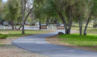 40957 Shandee Ln, Ahwahnee, CA 93601