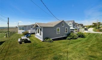11 Woodruff St, Narragansett, RI 02882