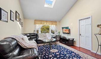 118 Grant Ave, Albertson, NY 11507