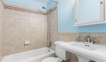 1075 SUN VALLEY Dr, Annapolis, MD 21409