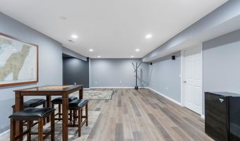 3561 GRAND MEADOWS Xing, Neenah, WI 54956