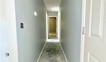 364 Oak St, Austin, IN 47102
