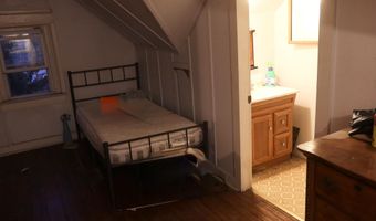 312 W PINE St, Audubon, NJ 08106