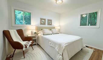 285 Brookside Dr, Ann Arbor, MI 48105