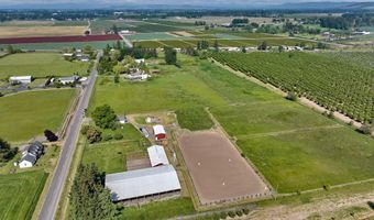 10093 Wiseacre Ln, Aurora, OR 97002