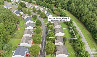 3902 Larkhaven Village Dr, Charlotte, NC 28215
