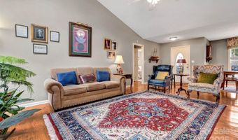 16 Sunview Cir, Arden, NC 28704