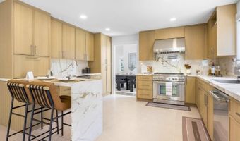 21 Ross Rd, Alameda, CA 94502