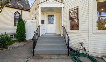 73 3rd Ave, Atlantic Highlands, NJ 07716