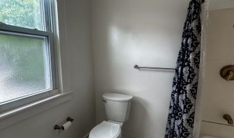 26 Stoehrs Pl, Bridgeport, CT 06606