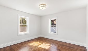 5 Taylor Ct, Cumberland, RI 02864