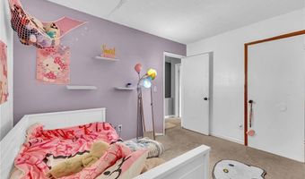 824 Brandy Oaks Ln, Stone Mountain, GA 30088