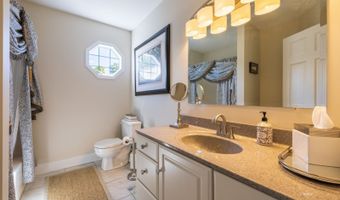 8193 Lavelle Rd, Athens, OH 45701