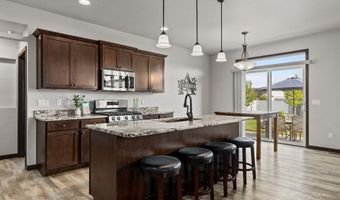 2818 W HIDDEN PINE Dr, Appleton, WI 54913