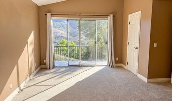 5458 Softwind Way, Agoura Hills, CA 91301