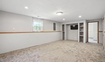 200 Juniper Ct, North Liberty, IA 52317