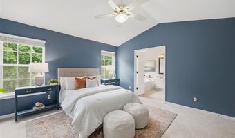 614 Whispering Willows Ct, Ballwin, MO 63021