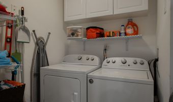 414 Wedgewood Cir 25, Belford, NJ 07718
