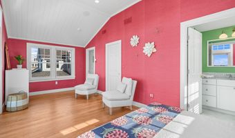 71 Sunset Ln, Barnstable, MA 02630