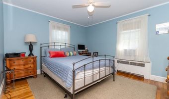 33 Murdock St, Boston, MA 02135