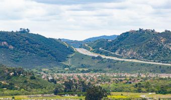 411 Calabrese St, Fallbrook, CA 92028