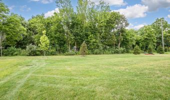 2448 Meadow Hills Dr, Ann Arbor, MI 48108