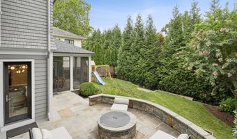 5120 WESSLING Ln, Bethesda, MD 20814