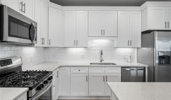 314 Chases Ln C, Middletown, RI 02842