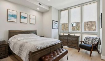 2213 M St NE 9, Washington, DC 20002