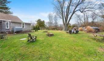 205 Ten Rod Rd, Exeter, RI 02822