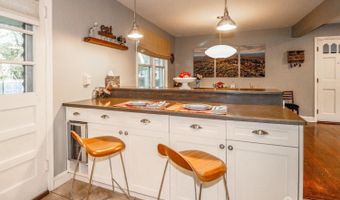 82 Kempson Pl, Metuchen, NJ 08840