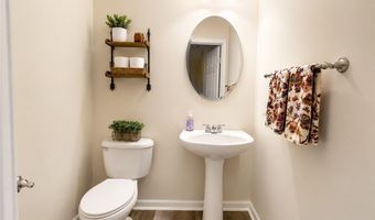122 Broadstone Dr, Adams Twp., PA 16046