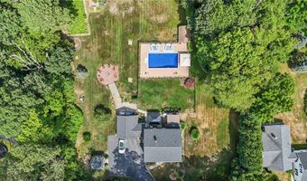 111 Peeptoad Rd, Scituate, RI 02857