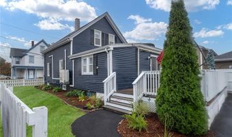 17 Oak Ave, East Providence, RI 02915