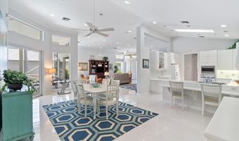 201 Orange Tree Dr, Atlantis, FL 33462