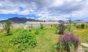 700 Dean Ave, Arco, ID 83213