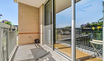 1020 N HIGHLAND St 524, Arlington, VA 22201