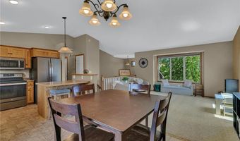 984 Waters Edge Cir, Avon, MN 56310