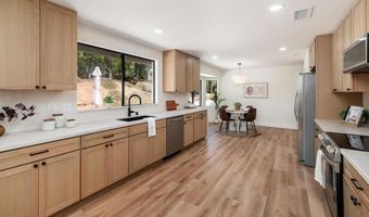 1650 Silver Tree Ln, Escondido, CA 92026