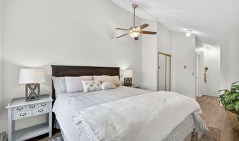 10295 SW Trapper Ter Bld#7, Beaverton, OR 97008